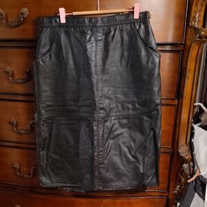 Vtg 80s Wmns Black Leather Skirt Sz 15/16